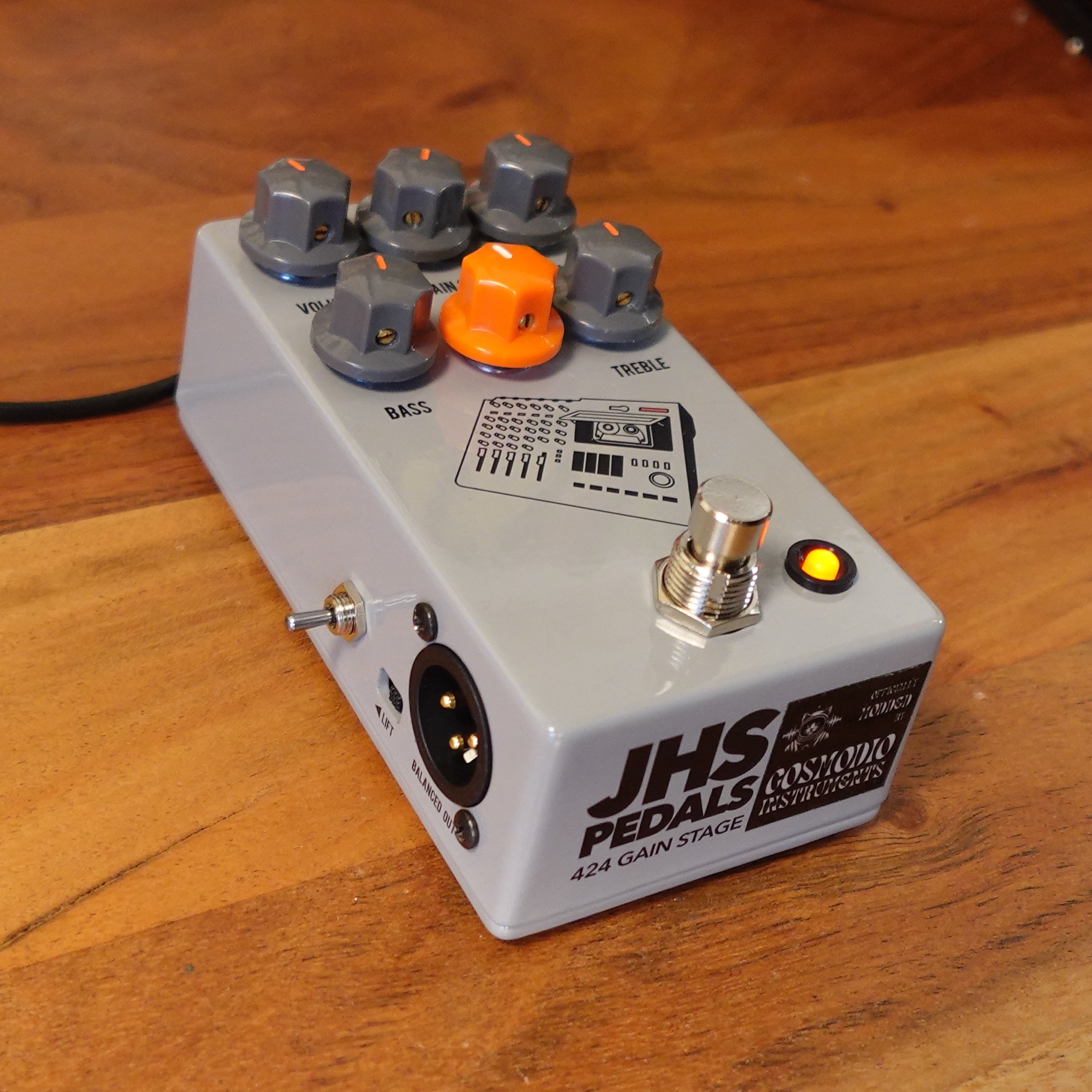 Tape Jockey (JHS 424 Gain Stage mod) – Cosmodio Instruments